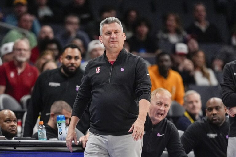 Ebuka Okorie’s 26-point debut helps Stanford sink Portland St.