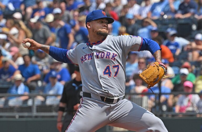 MLB News: Mets RHP Frankie Montas exercises $17M player option