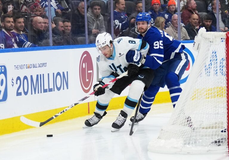 NHL News: John Tavares snaps tie as Maple Leafs defeat Mammoth