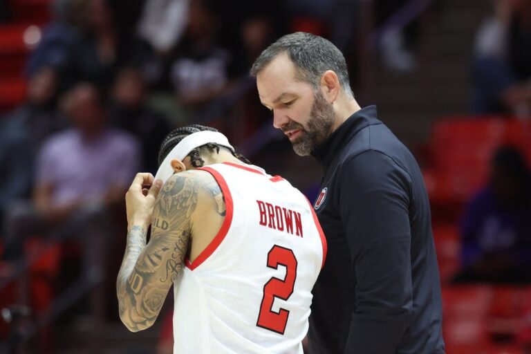 Utah forces OT, then controls extra period to beat Weber State