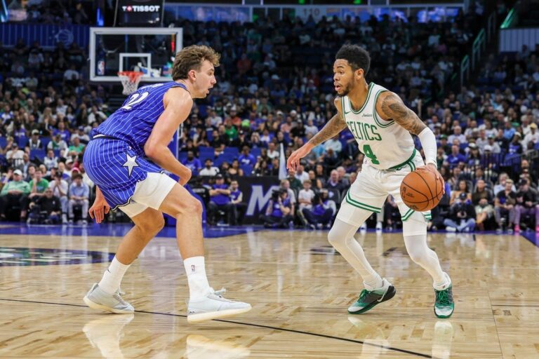 Celtics rally in fourth quarter to split two-game set in Orlando