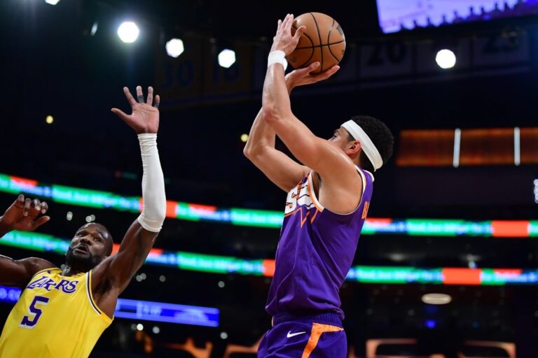 NBA roundup: Devin Booker gets hurt, but Suns end Lakers’ win streak