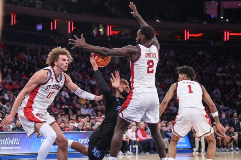 Oziyah Sellers scores season-best 24 as St. John’s crushes Marquette