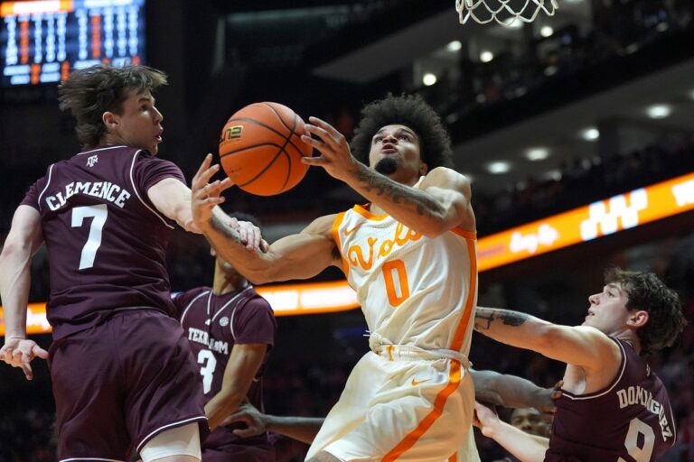 No. 24 Tennessee rallies in regulation, tops Texas A&M in 2 OTs