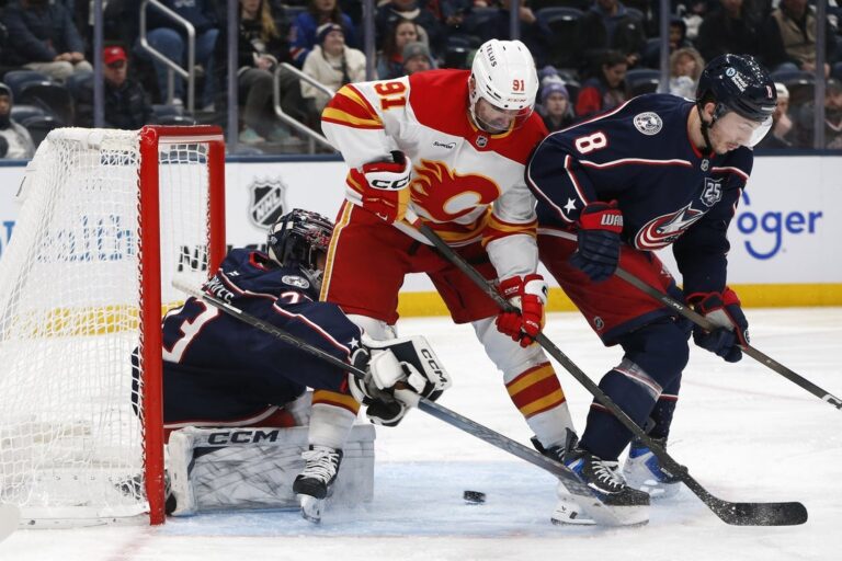 NHL News: Flames hope to end bad road trip on high note vs. Blackhawks
