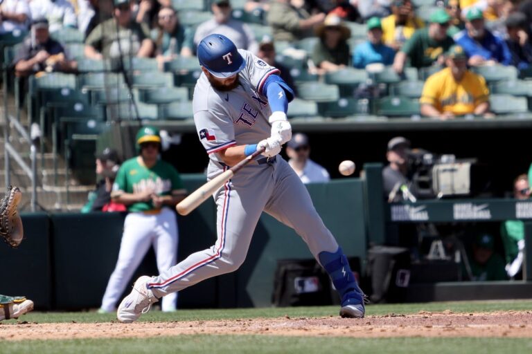 MLB News: Rangers break out for big ninth inning, split series with A’s