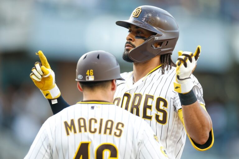 MLB News: Padres’ winning streak at 8 after sweep of Mariners