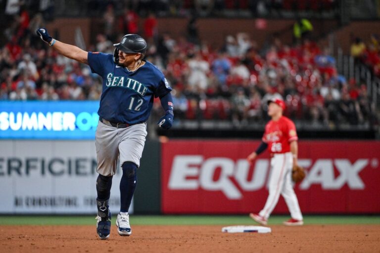 MLB News: Josh Naylor, Mariners raring to race past Cardinals again