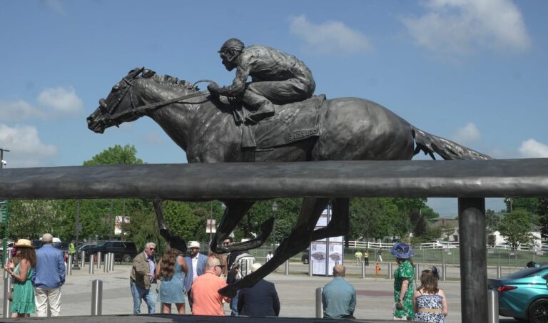 Kentucky Derby favorite Renegade draws the dreaded rail