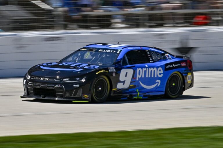 NAS News: Chase Elliott nips Denny Hamlin in Texas for second win of ’26