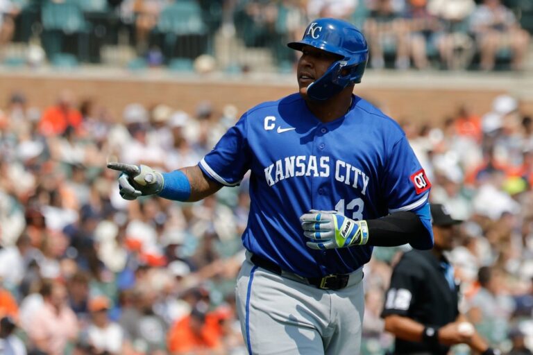 MLB News: Salvador Perez sets KC franchise HR record in win over Tigers